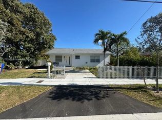 The Pines, Miami, FL 33145