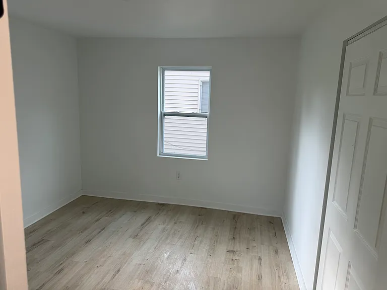 3957 Virginia St — Photo 7
