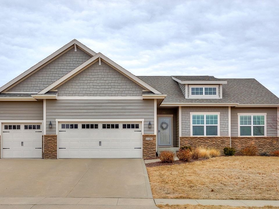 1st image of 1103 NE Cold Harbor Dr