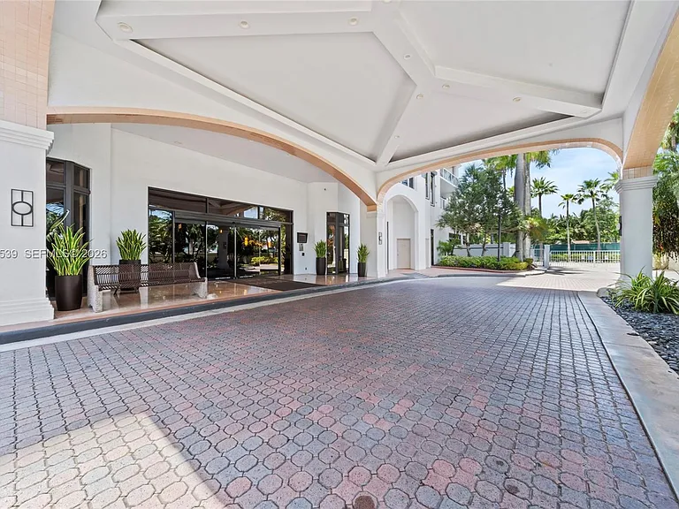 3598 Yacht Club Dr #601 — Photo 44