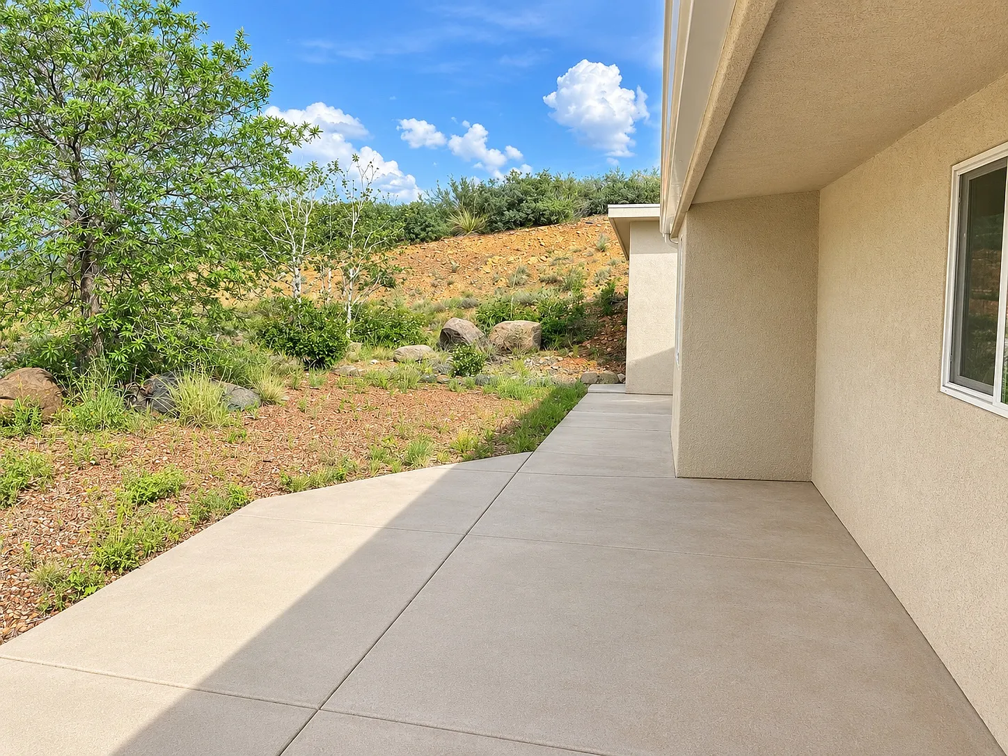 4 bed, 1955 sqft, $4,000 — Photo 4