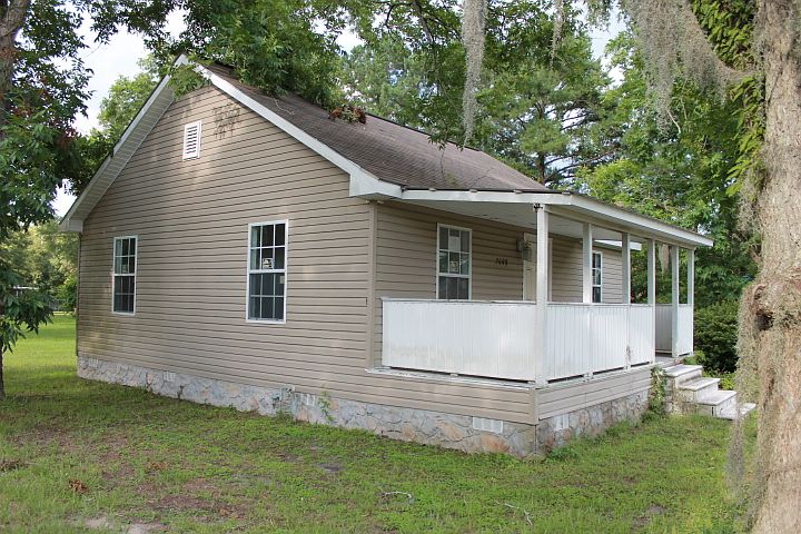 2nd image of 2088 Albany Ave