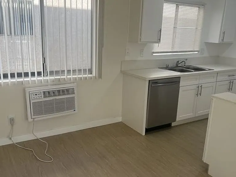 Oxnard - SSM Holdings, LLC — Photo 31