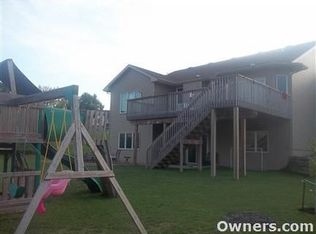1032 Norwood Ct, Norwalk, IA 50211