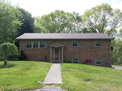 1st image of 125 Amber Dr