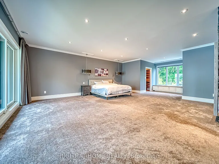 44 Royal Henley Blvd — Photo 27