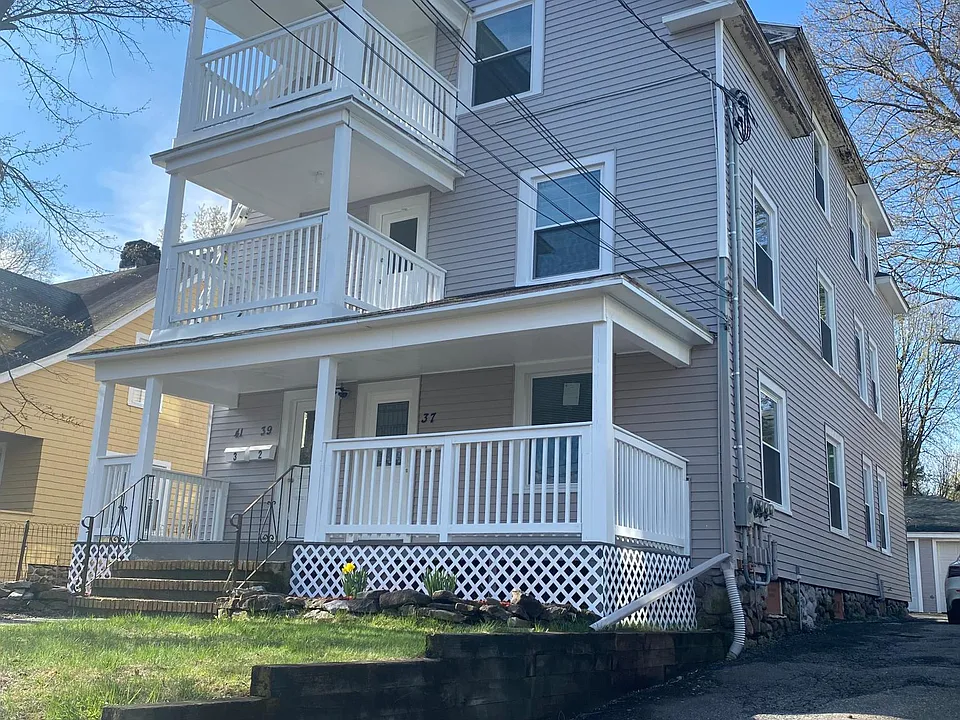 39 Russ Ln #3
