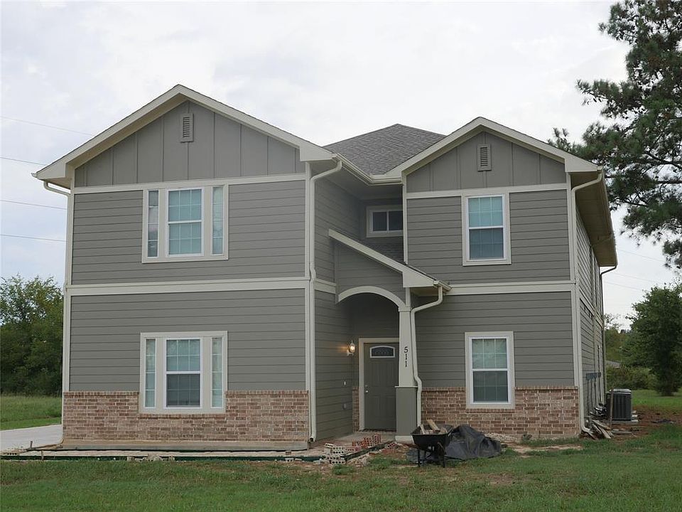 1st image of 511 Dahila St #4