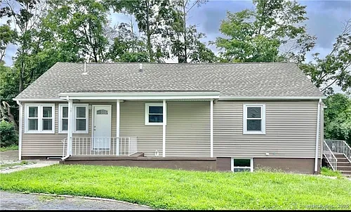 95 Warner St #B Photo 1 95 Warner St #B Photo 1