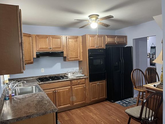 5th image of 2700 Bayshore Ave