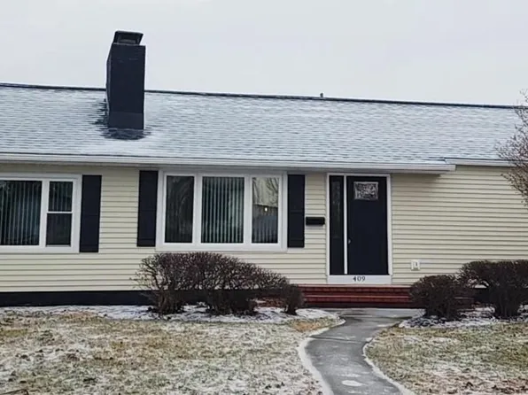 409 E Chestnut St, Cleona, PA 17042