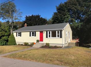 10 Pine St, Pawcatuck, CT 06379