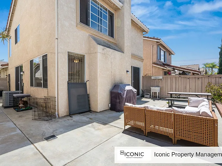 10806 Westonhill Dr — Photo 34