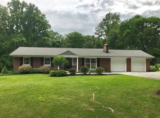 210 North Dr, Jeannette, PA