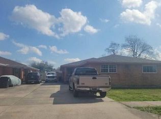 4711 Shalimar Dr, New Orleans, LA 70126