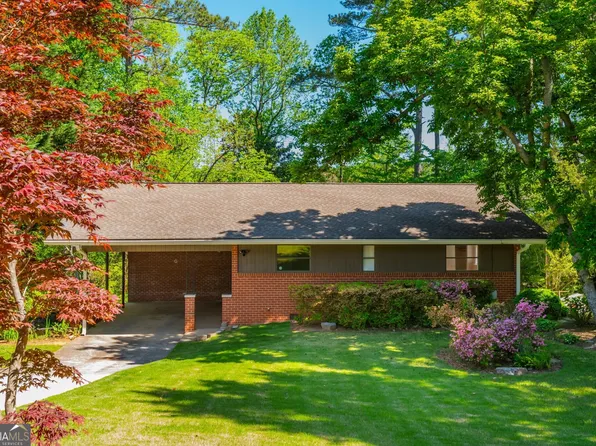 1418 Christmas Ln, Atlanta, GA 30329