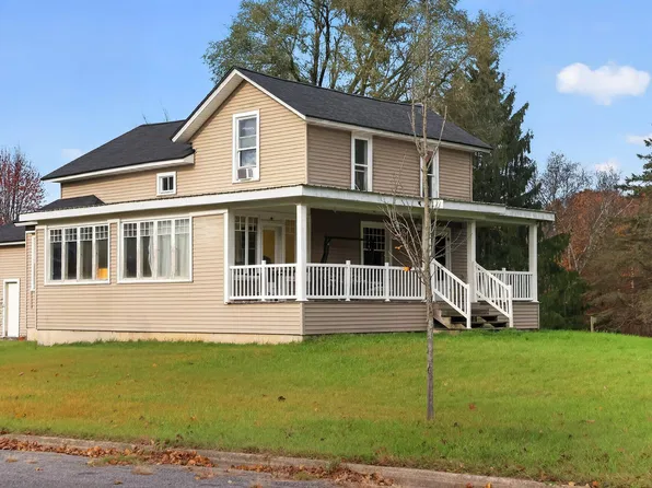1324 David Dr, Hastings, MI 49058