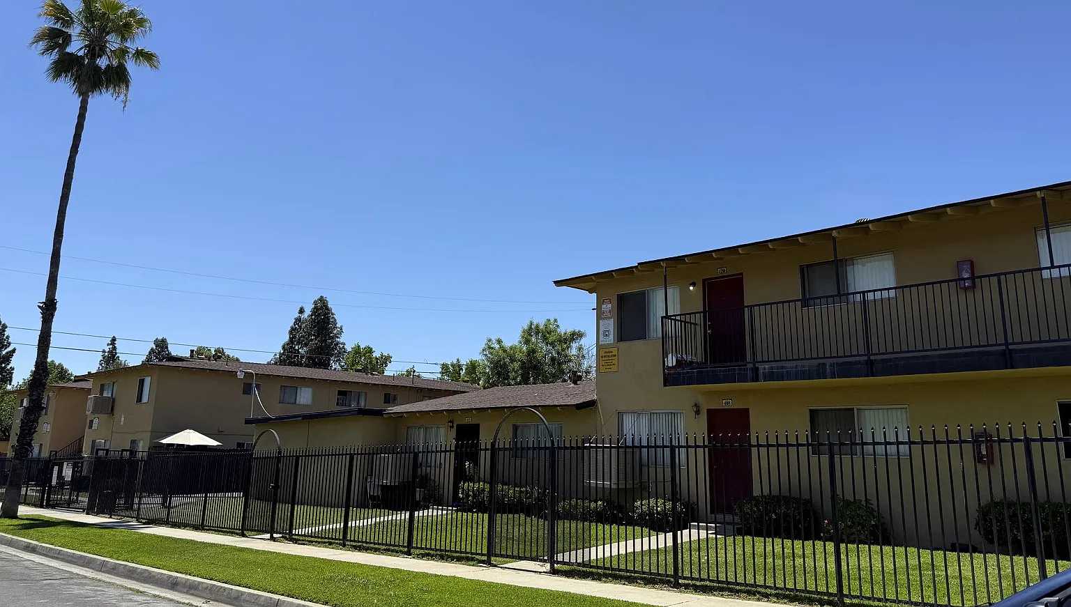 S Date Ave, Rialto — Photo 1