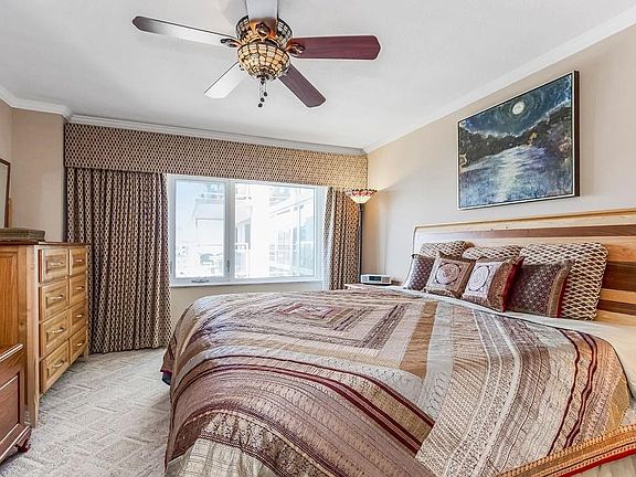 3rd image of 4545 Wornall Rd #800-900-90