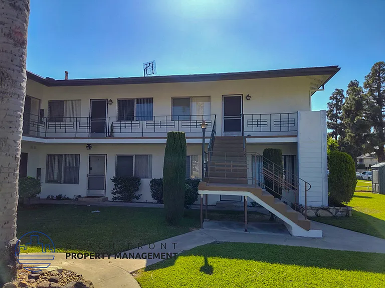 9382 Cellini Ave — Photo 10
