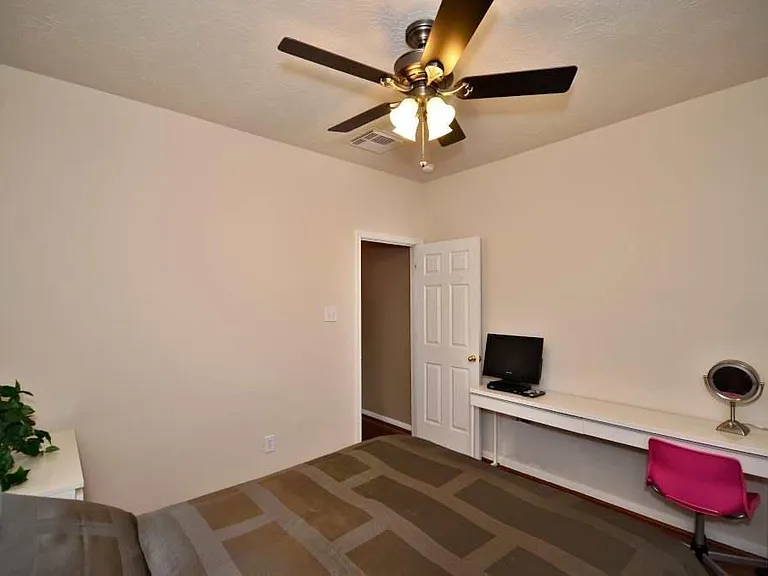 21114 Albany Park Ln — Photo 23