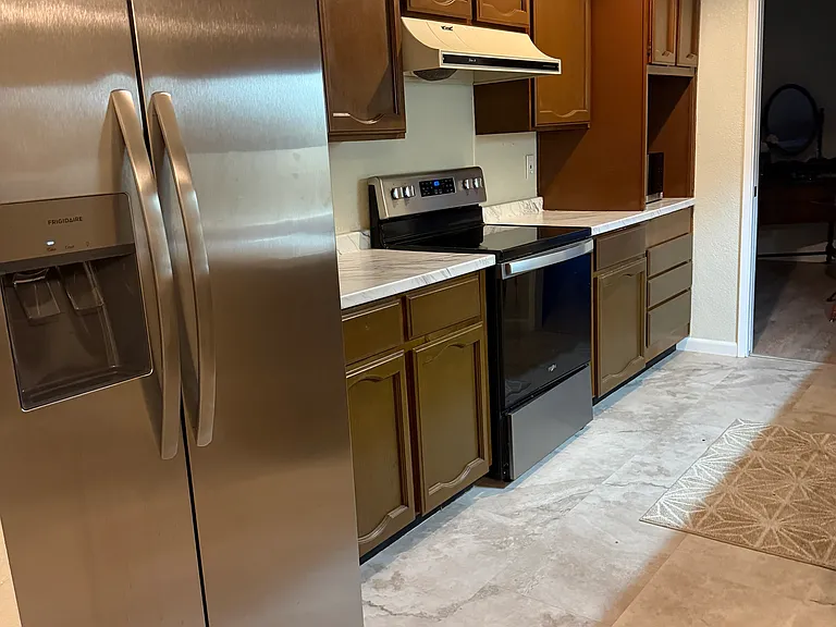 1501 W Calle Mendoza — Photo 11
