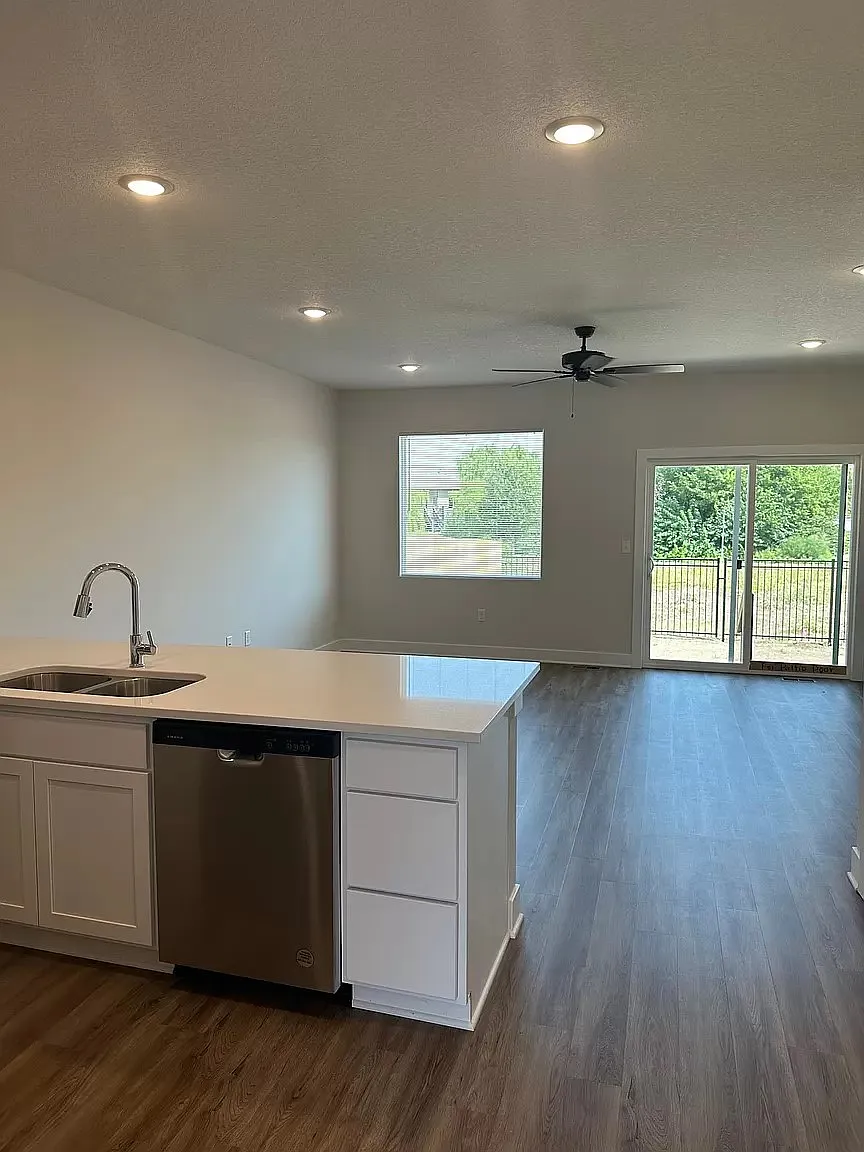 1120 North Broadview Lane - 1 — Photo 1
