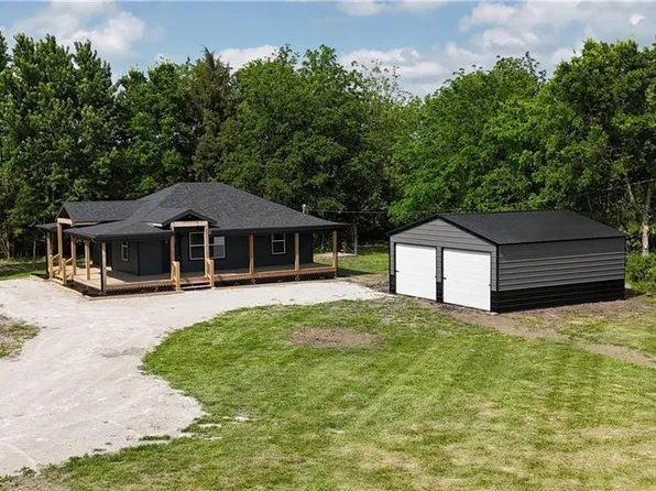 15608 E 267th St, Harrisonville, MO 64701