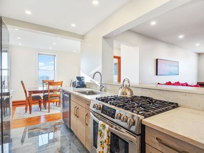 151-05 Cross Isle Pkwy S #6B, Whitestone, NY, 11357