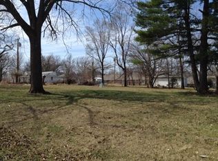 201 W 27th St, Higginsville, MO 64037