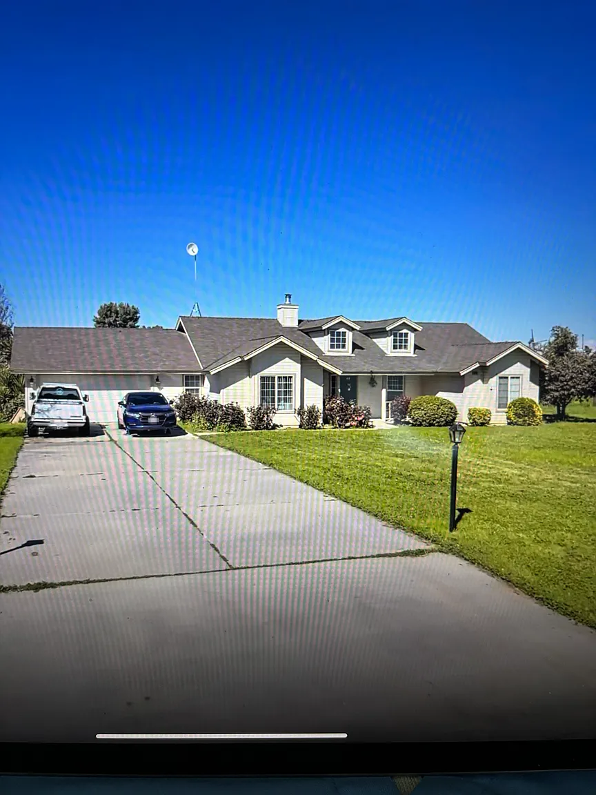 30701 Donald Ave photo 1