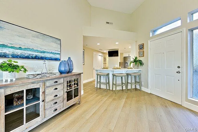 420 Lake St #301 — Photo 3