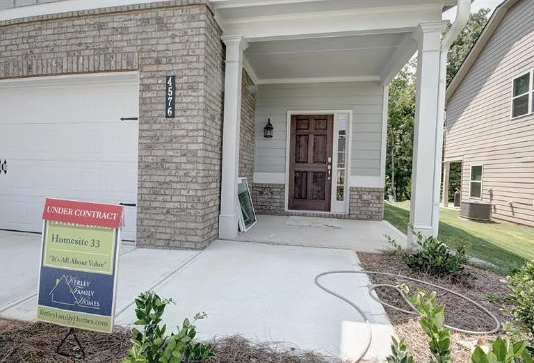 4576 Grenadine Cir — Photo 21