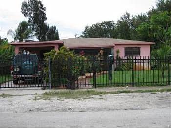 1st image of 765 NE 146th St