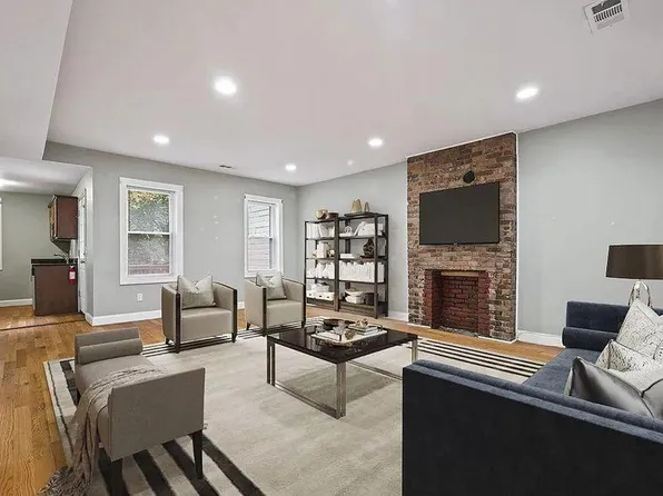 49 Myrtle Ave #A, Albany, NY 12202