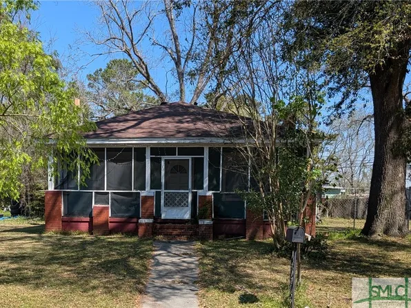 2010 Palmetto Avenue, Savannah, GA 31405