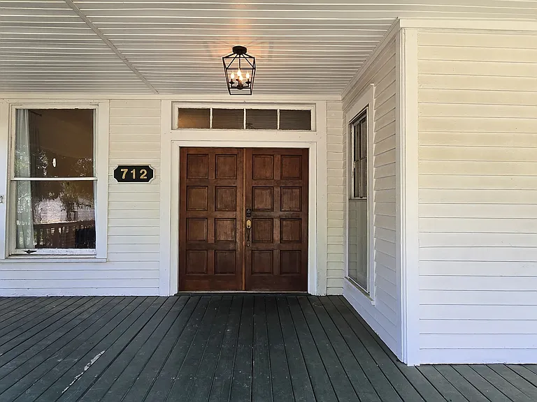 712 Stonewall St — Photo 12