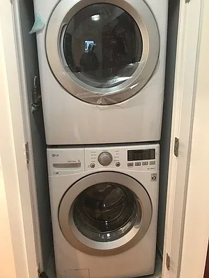 Rented by Alexander Bilu, LREB | media 8