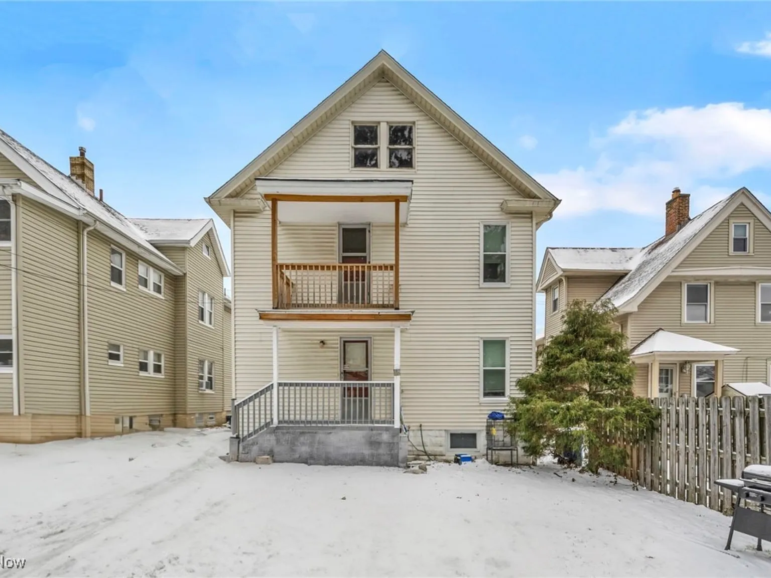 2 bed, 1100 sqft, $1,600 — Photo 3