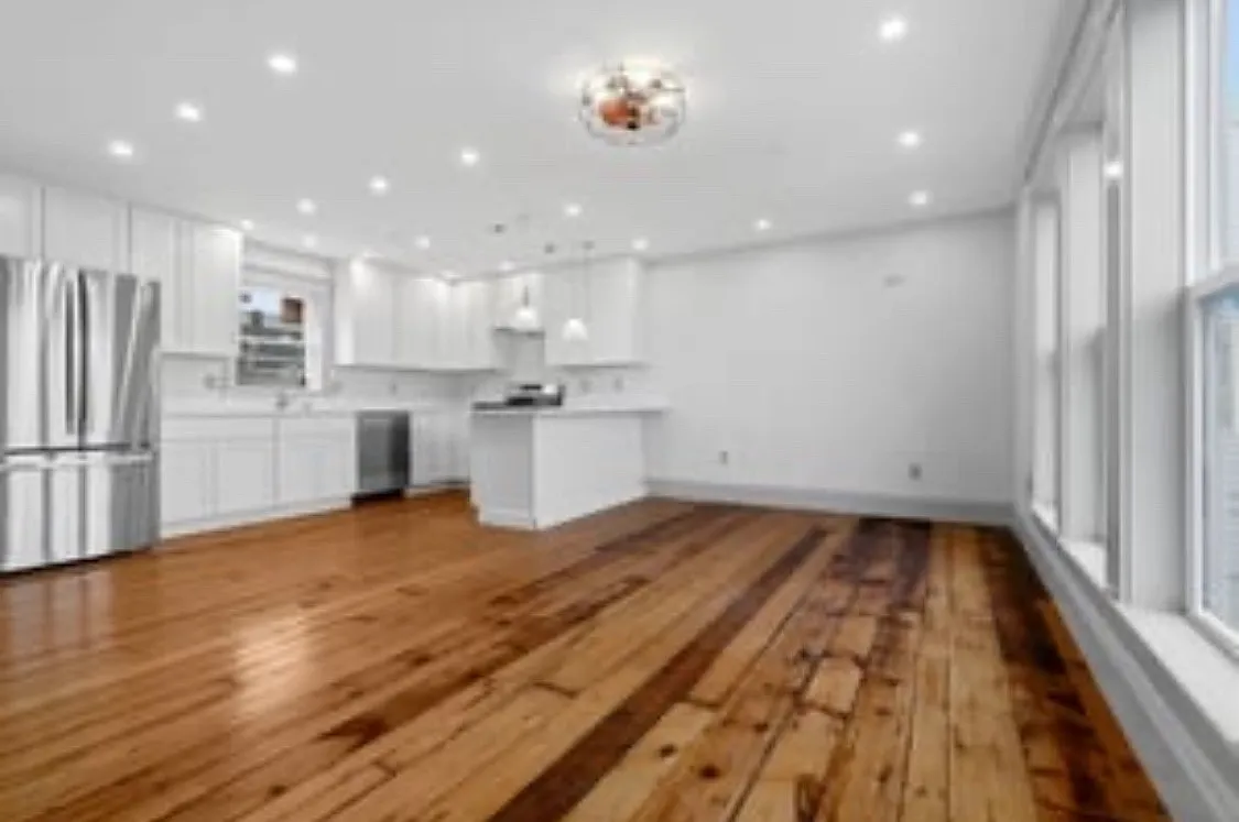 Building Photo - 36 Spring Garden St #1