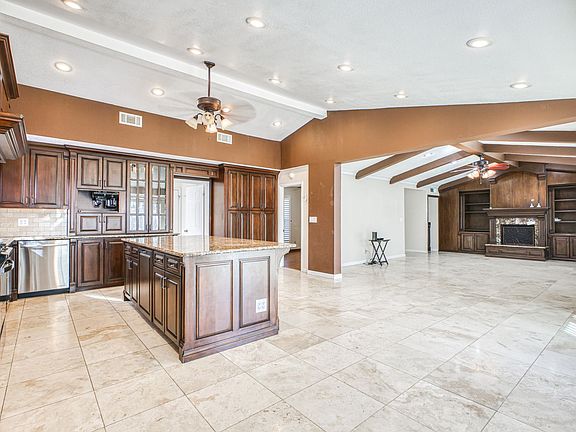 5th image of 724 Dulce Tierra Dr