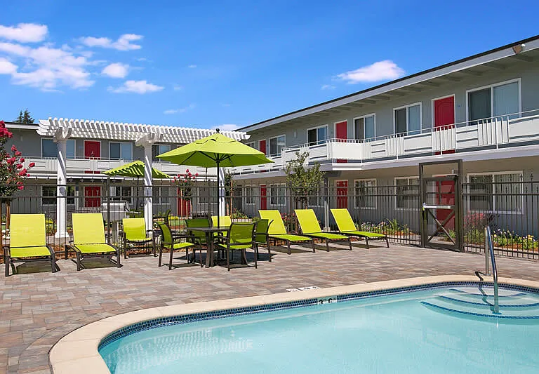 Bon Aire Apartments — Photo 76