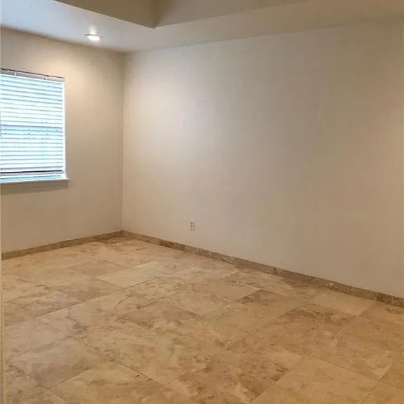 400 W Jackson Ave — Photo 11