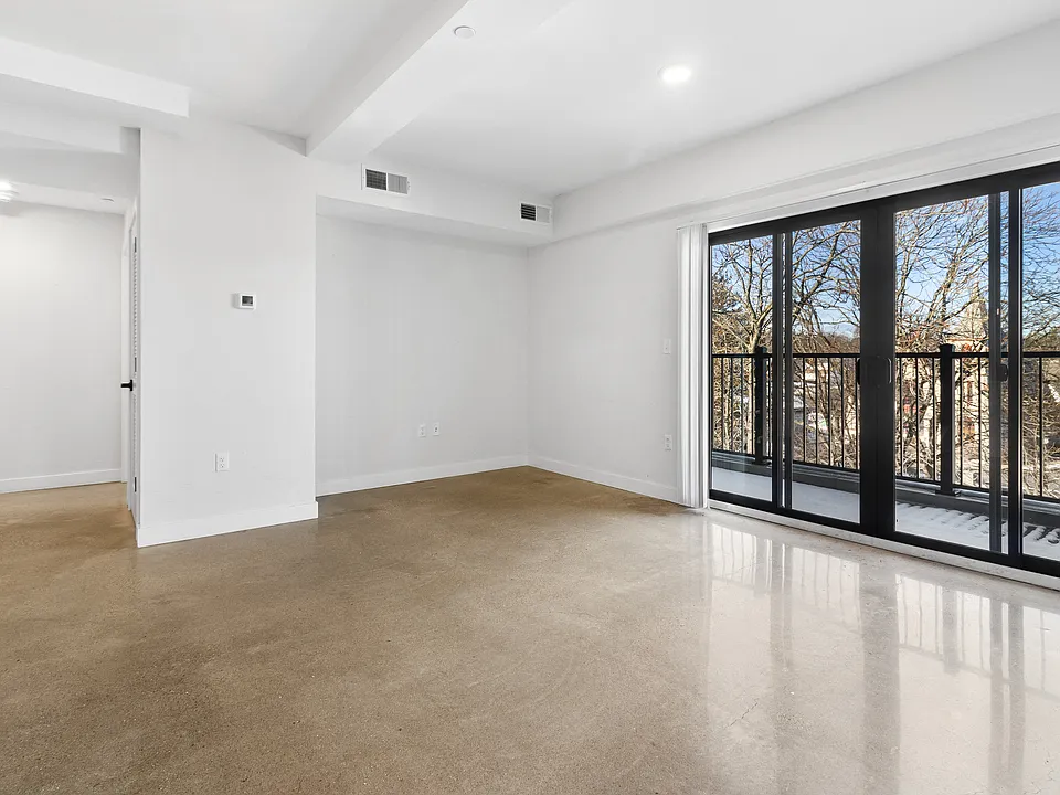504 Glenbrook