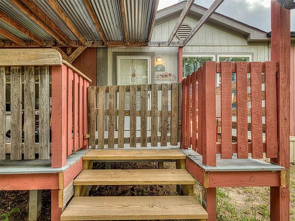 3rd image of 105802 S Parkwood Meadows Dr