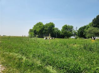 W 1st Rd, Shelbyville, IL 62565