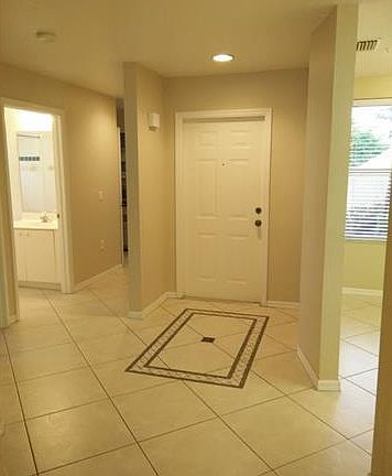 3rd image of 6615 Huntington Lakes Cir APT 104