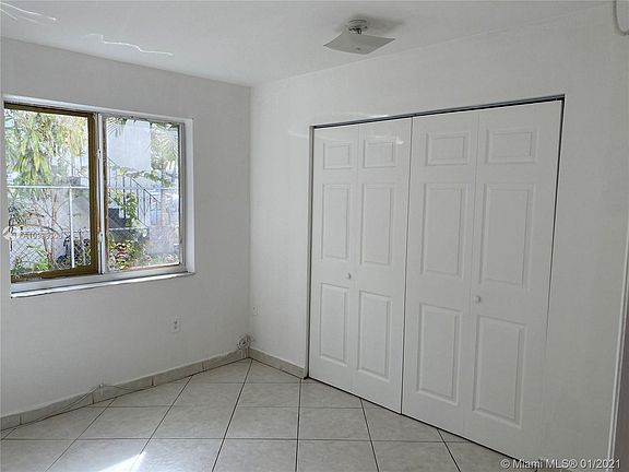 5th image of 181 NW 47th Ave #3
