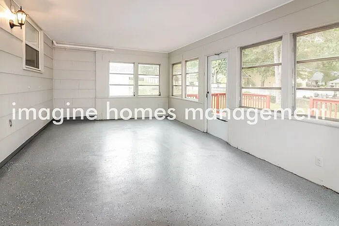 9643 Lamar Ave — Photo 13