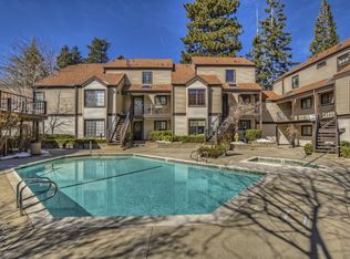 106 Village Rd APT 1, Lake Arrowhead, CA 92352